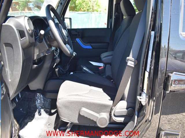 Jeep Wrangler Unlimited 2017 photo 11